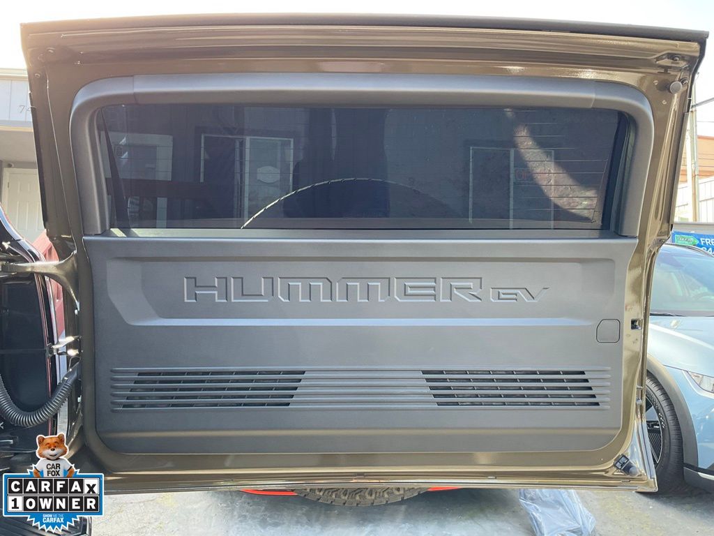 2025 GMC HUMMER EV 2X - Photo 10