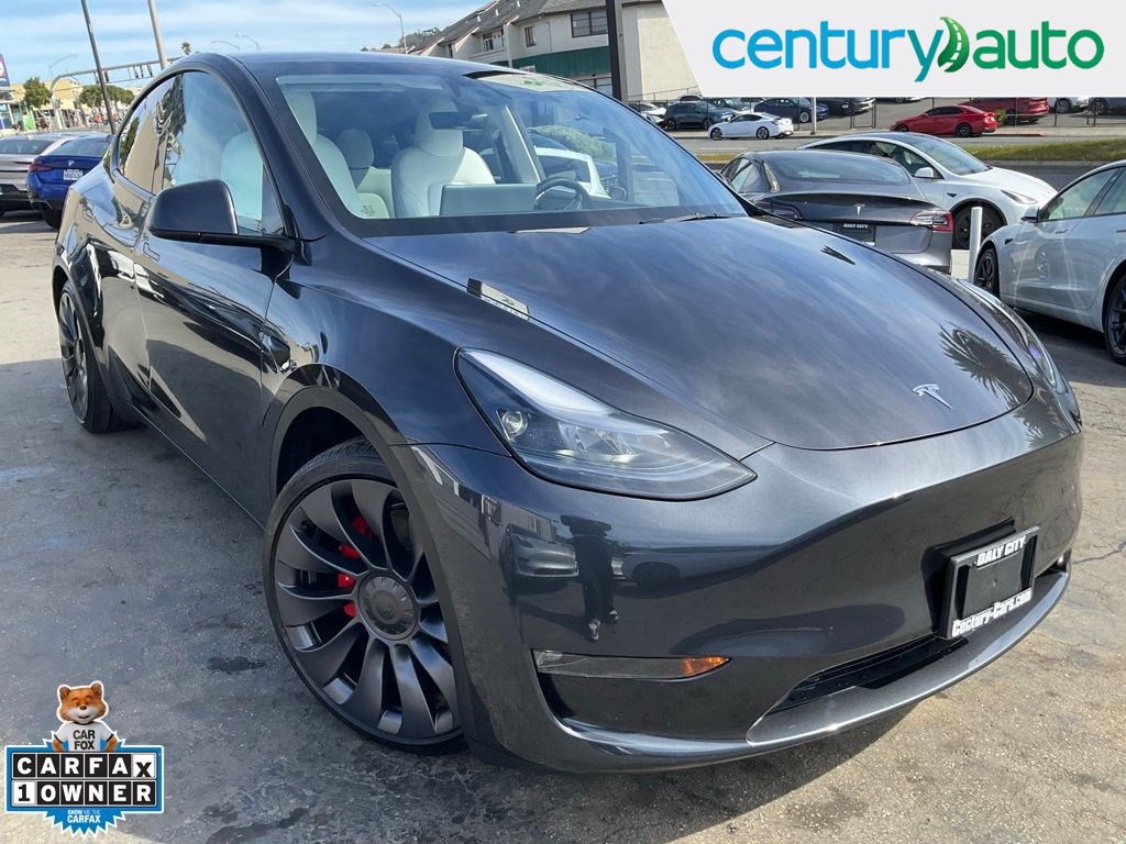 2025 Tesla Model Y Performance Dual Motor All-Wheel Drive's photo