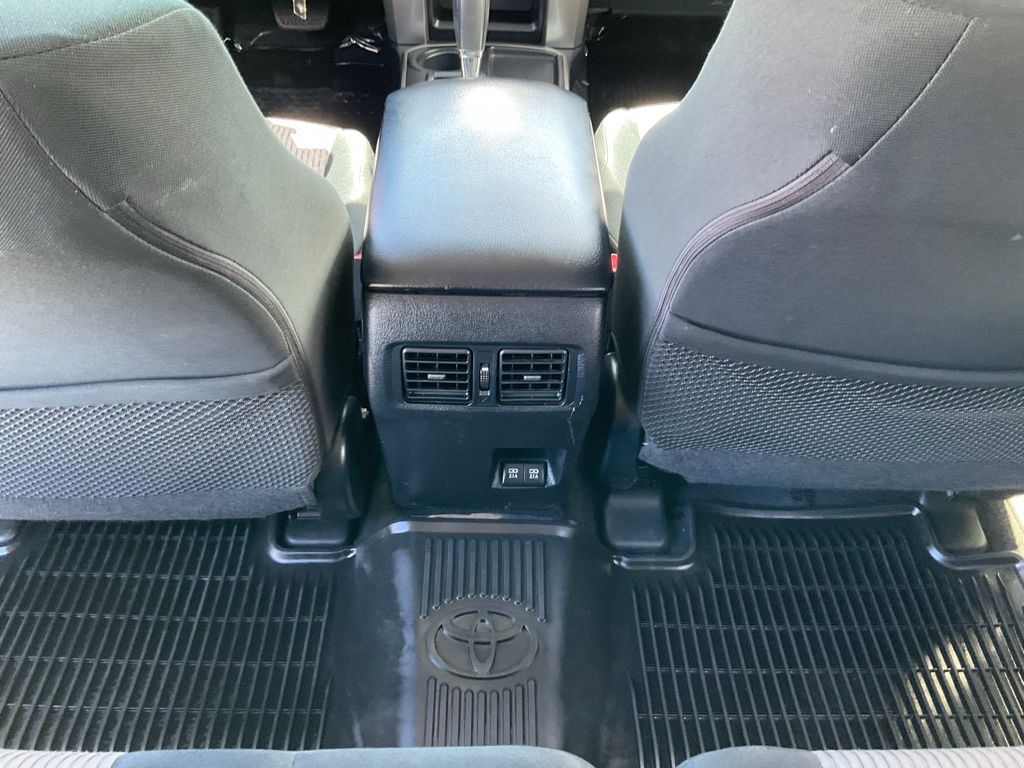 2021 Toyota 4Runner SR5 - Photo 38