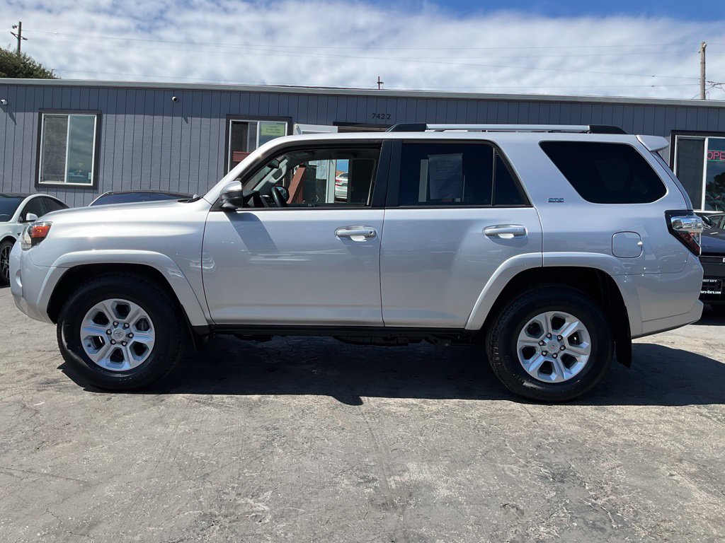 2021 Toyota 4Runner SR5 - Photo 5