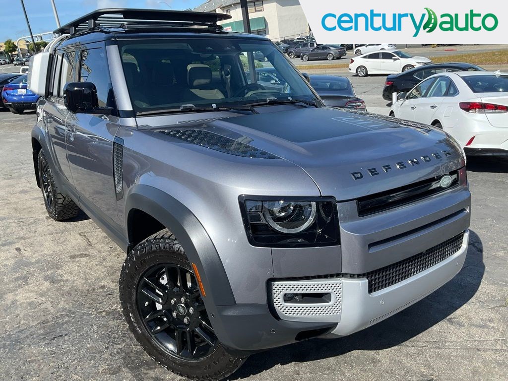 2020 Land Rover Defender HSE's photo