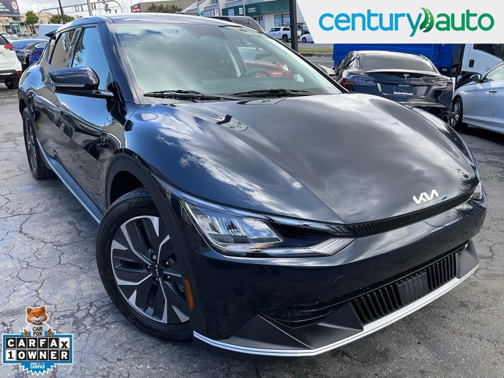 2024 Kia EV6 Light L/R's photo