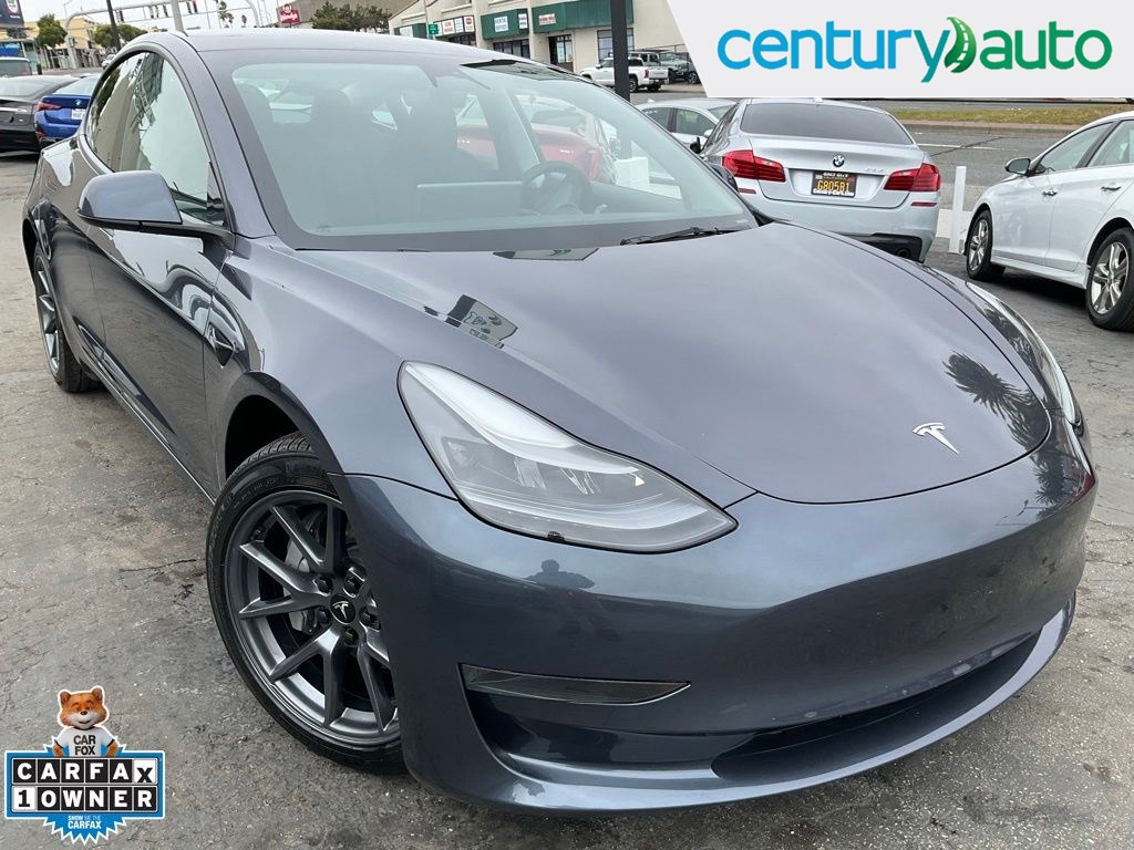 2023 Tesla Model 3 -'s photo