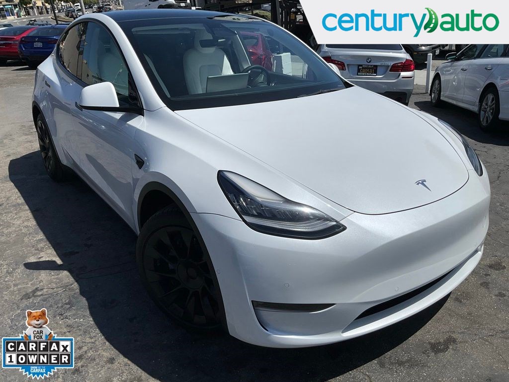 2022 Tesla Model Y Long Range Dual Motor All-Wheel Drive's photo