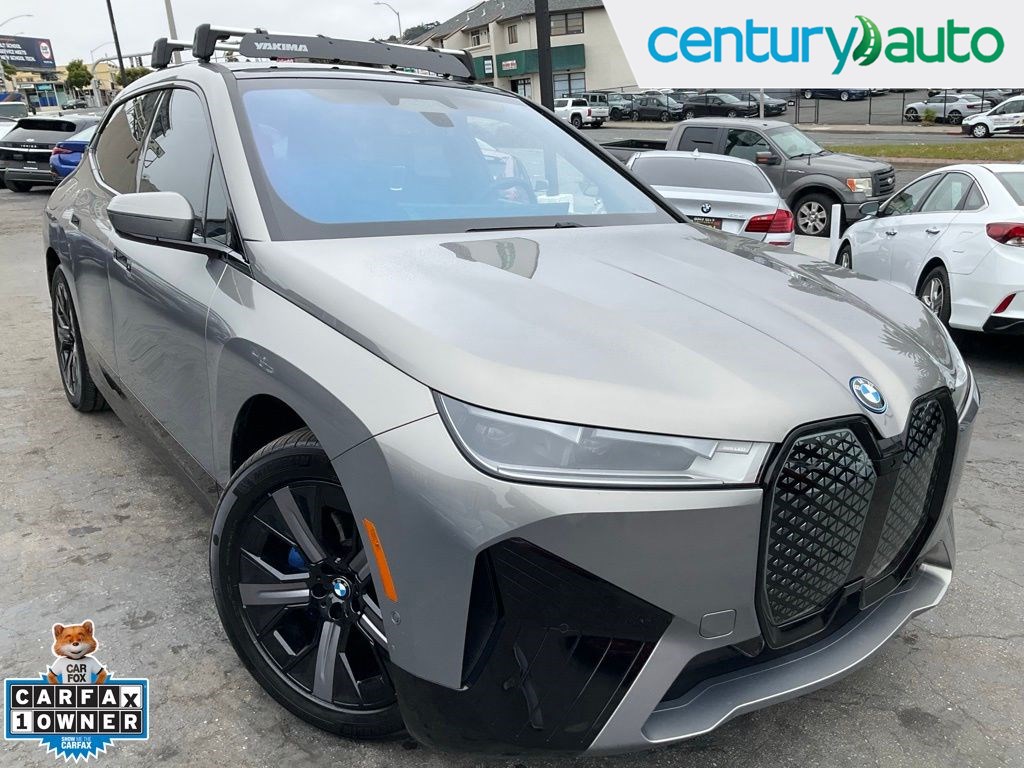 2023 BMW iX xDrive50's photo
