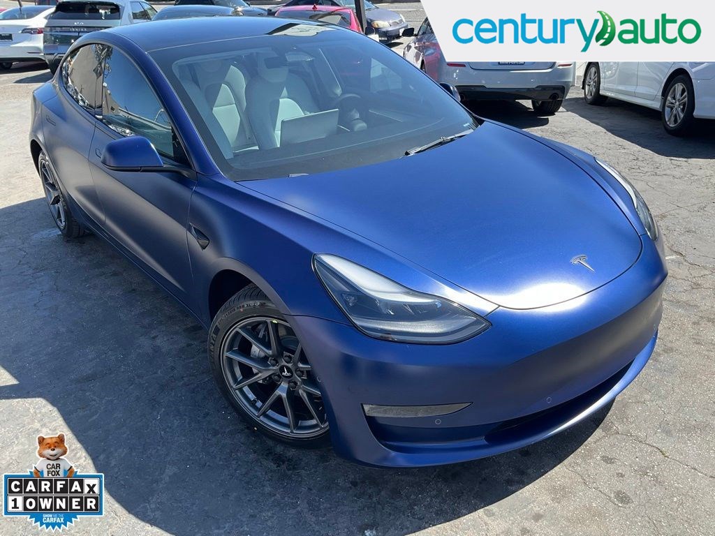 2022 Tesla Model 3's photo