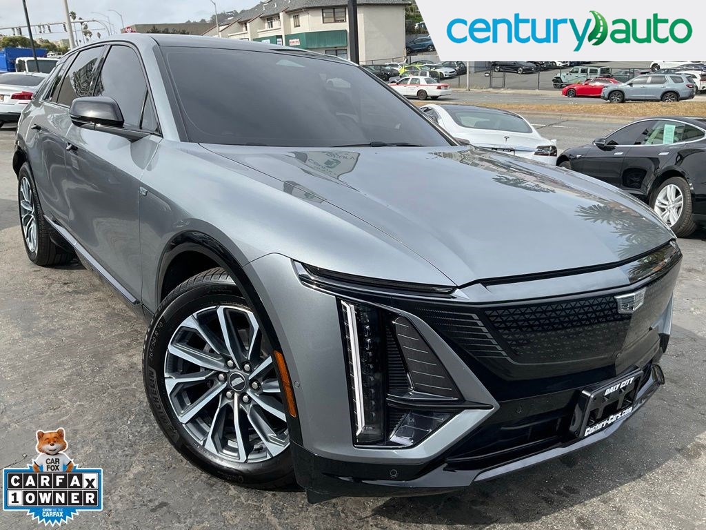 2024 Cadillac LYRIQ Sport