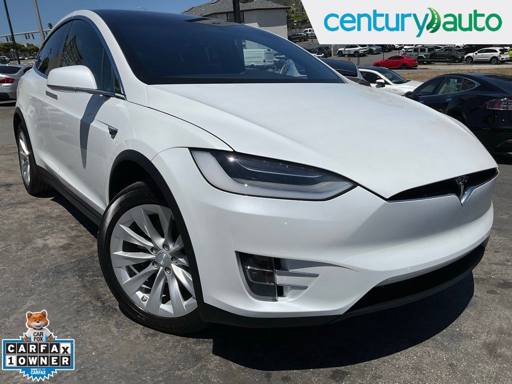 2019 Tesla Model X Long Range's photo