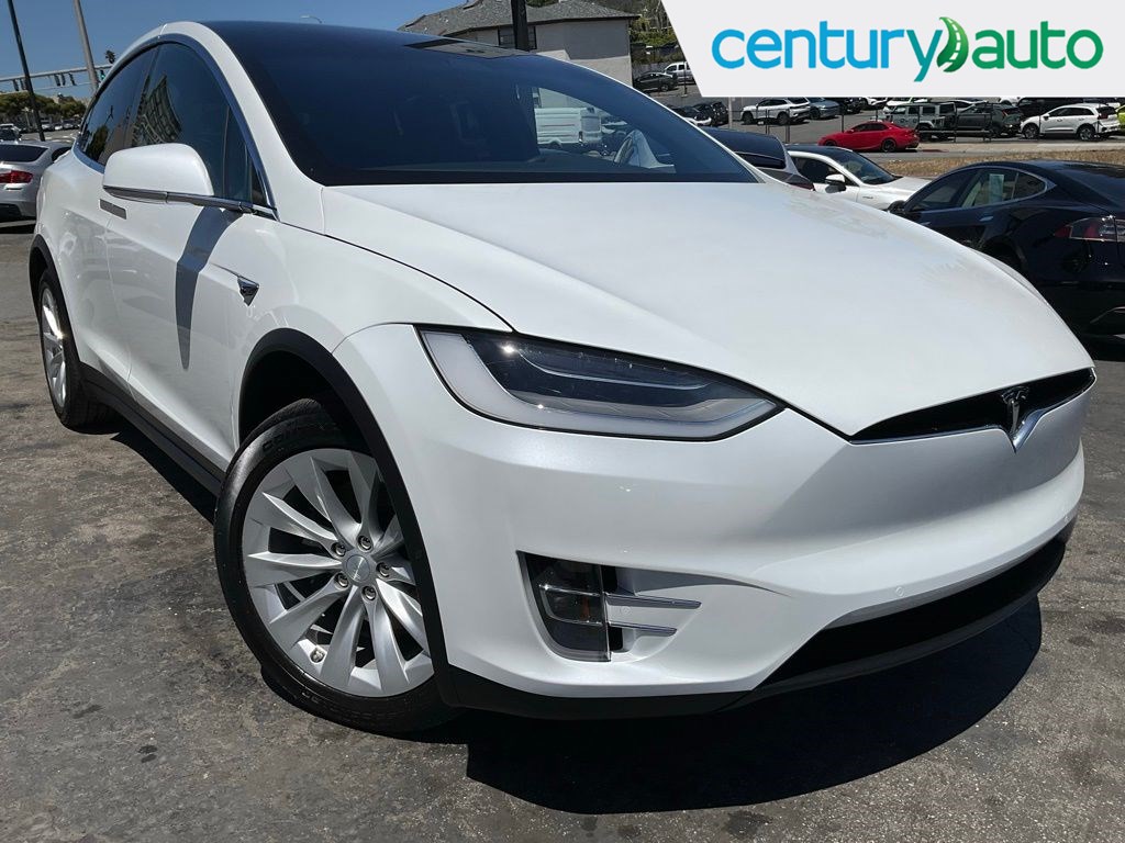 2019 Tesla Model X's photo
