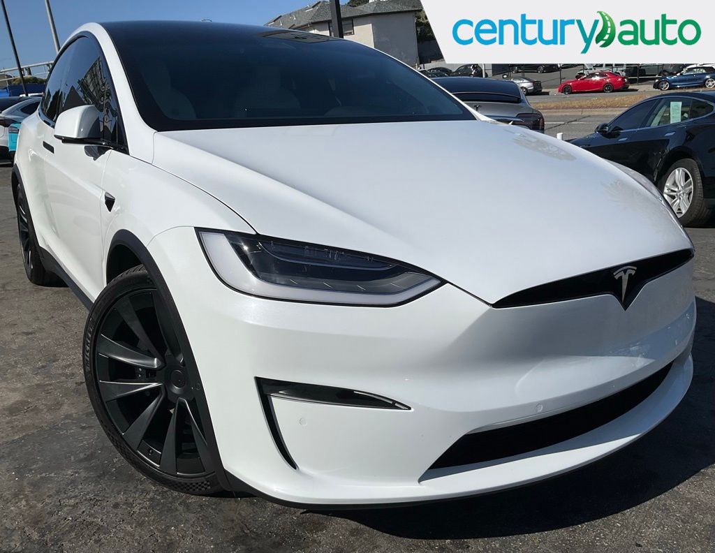 2022 Tesla Model X Long Range's photo