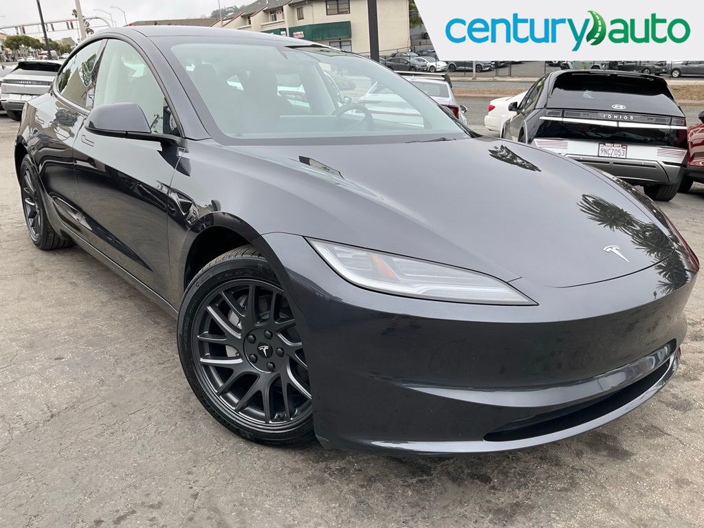 2025 Tesla Model 3 Long Range