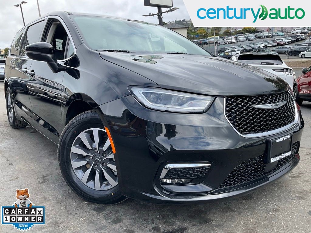 2023 Chrysler Pacifica Hybrid Touring L