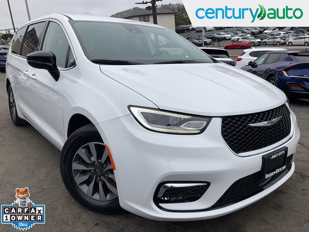 2024 Chrysler Pacifica Hybrid Select