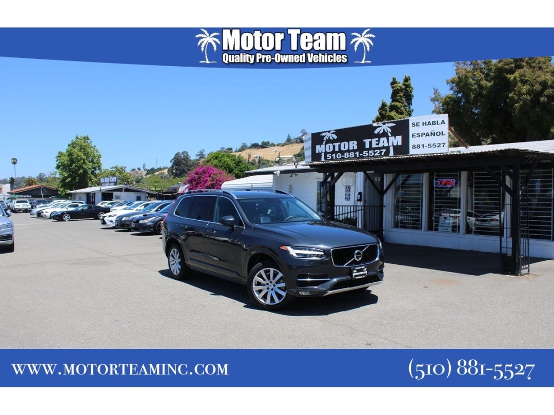 2016 Volvo XC90 T6 Momentum