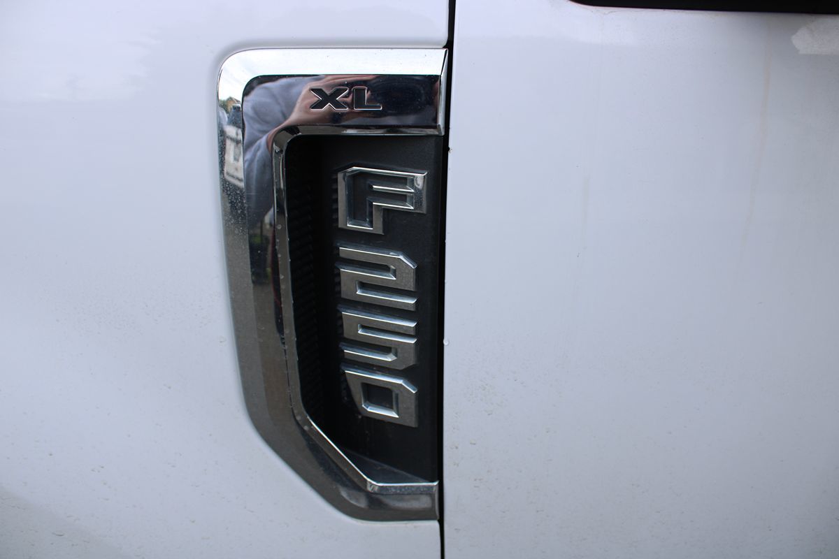 2018 Ford F-250 Super Duty XL - Photo 14