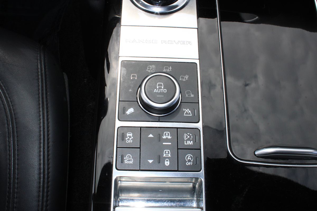 2017 Land Rover Range Rover Supercharged - Photo 14