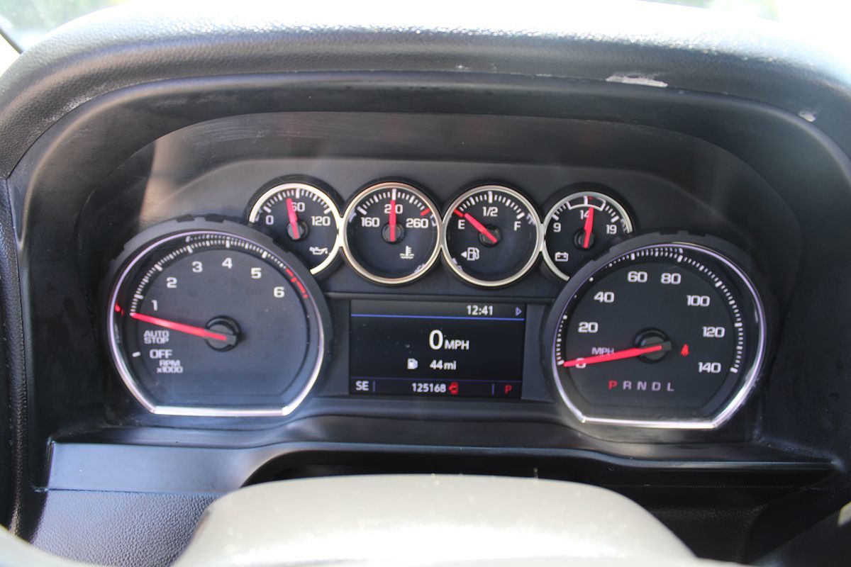 2021 Chevrolet Silverado 1500 LT - Photo 12