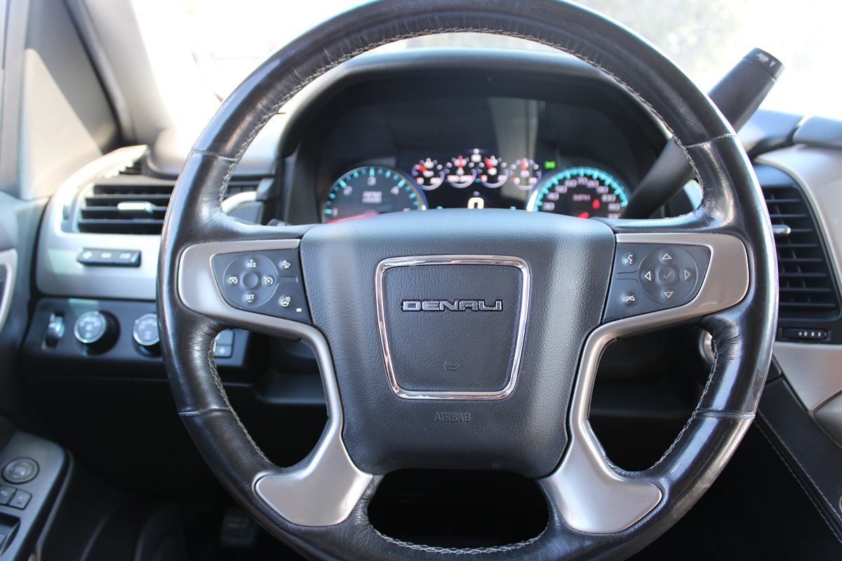 2018 GMC Yukon Denali - Photo 9