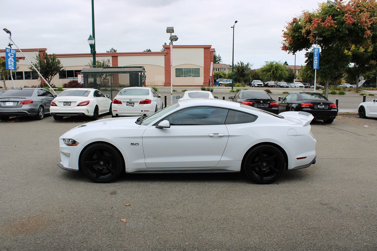 2018 Ford Mustang GT - Photo 4