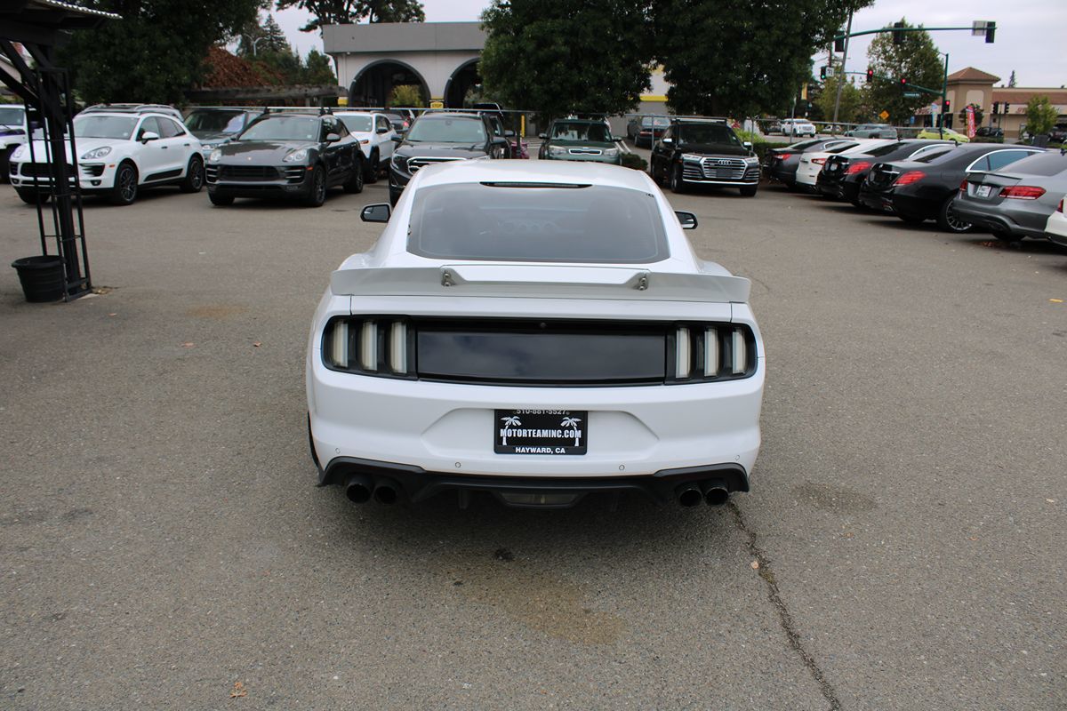 2018 Ford Mustang GT - Photo 6
