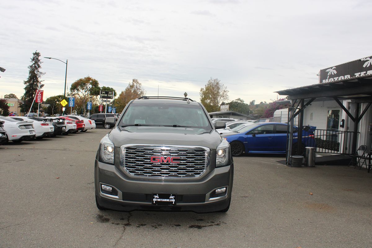 2018 Gmc Yukon XL Denali photo 2