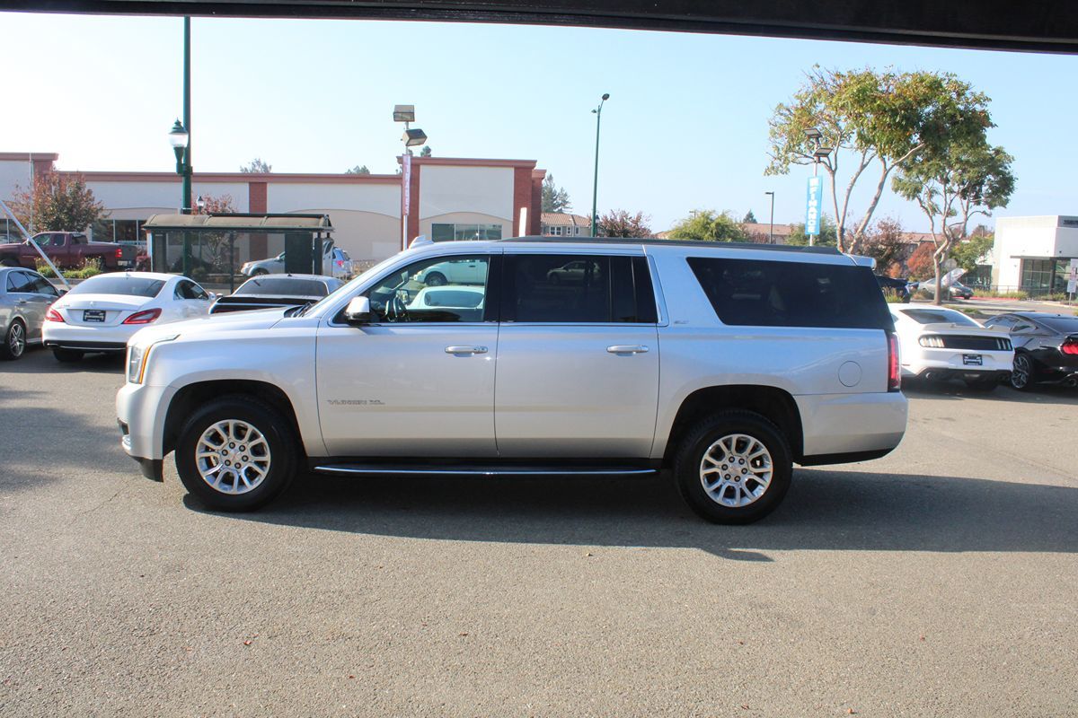 2017 Gmc Yukon XL SLT photo 4