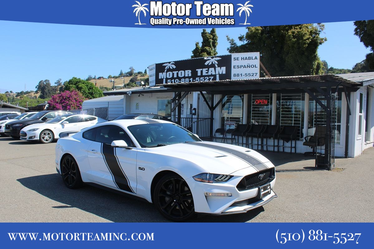2019 Ford Mustang GT Premium Coupe's photo