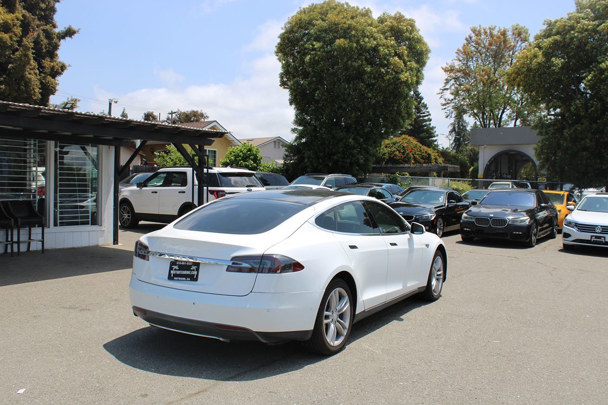 2012 Tesla Model S S - Photo 8