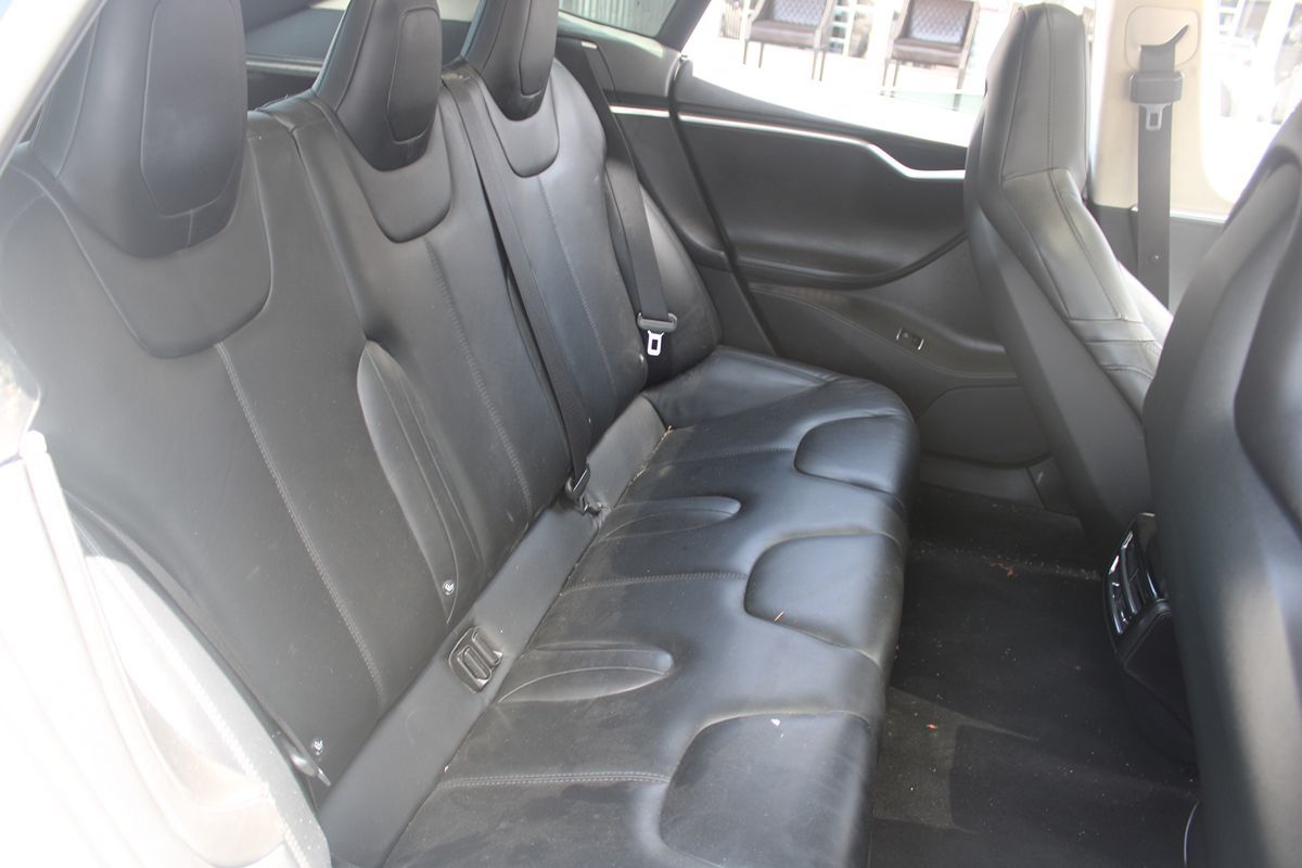 2012 Tesla Model S S - Photo 17