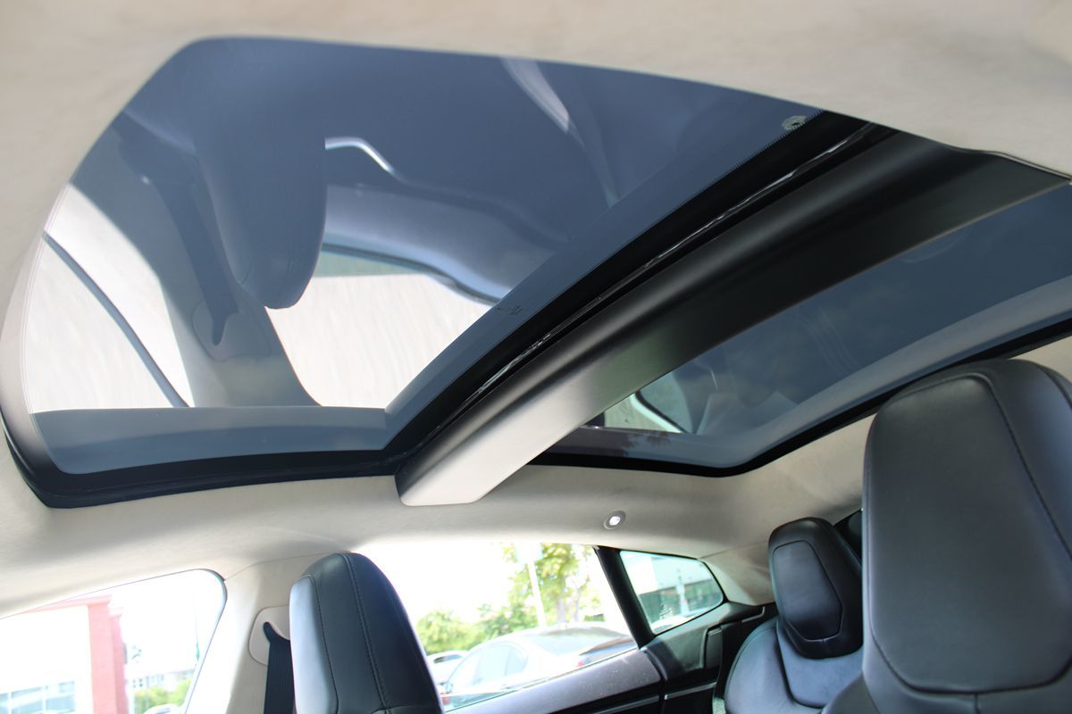 2012 Tesla Model S S - Photo 14
