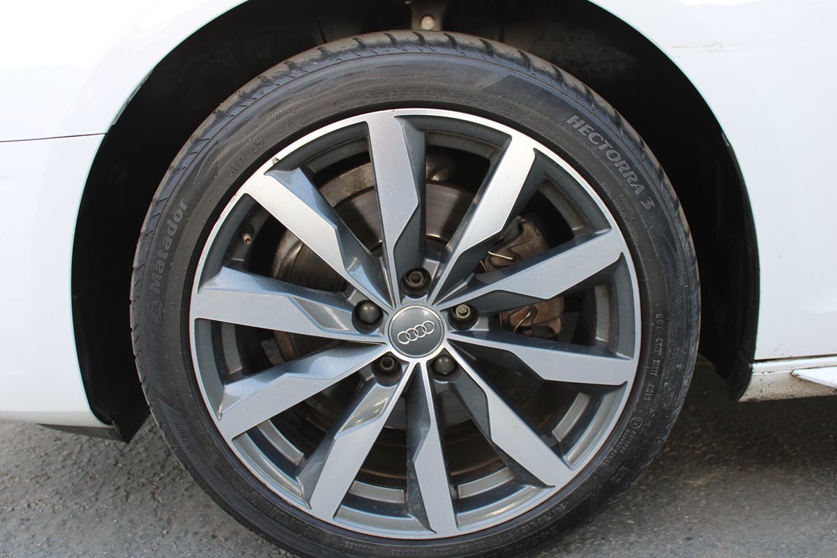 2021 Audi A4 Premium Plus - Photo 4