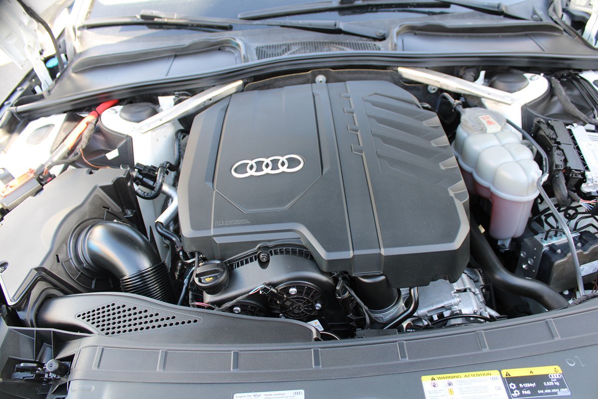 2021 Audi A4 Premium Plus - Photo 5