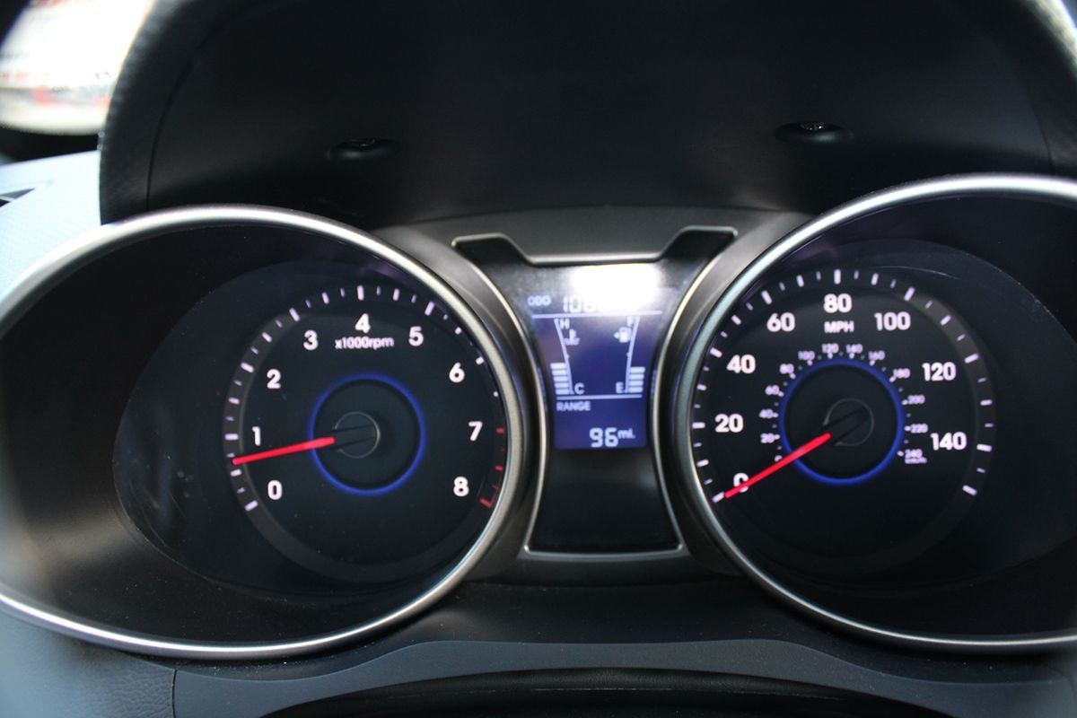 2016 Hyundai Veloster Base - Photo 15