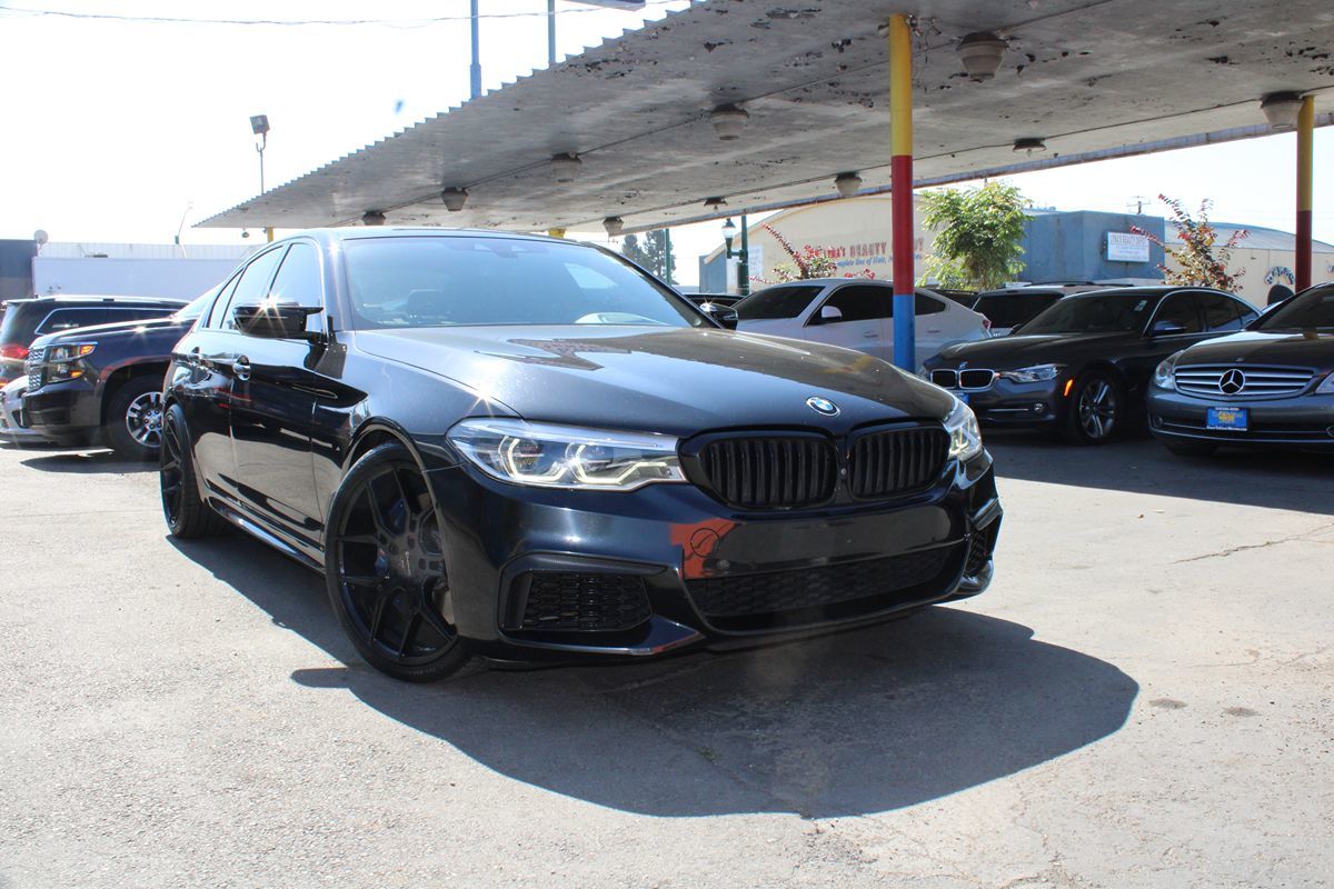 BMW 5 Series photo 3