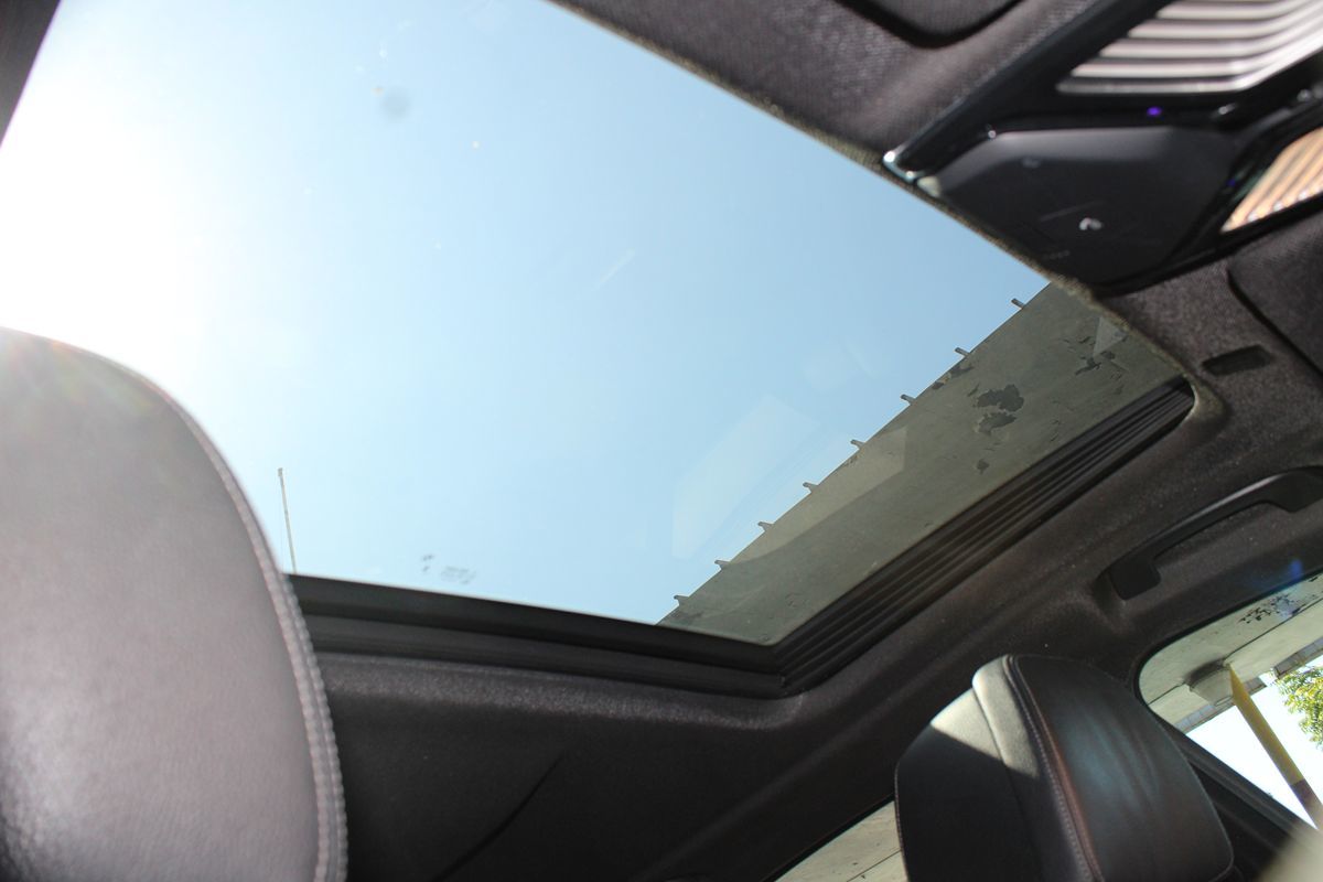 BMW 5 Series photo 19