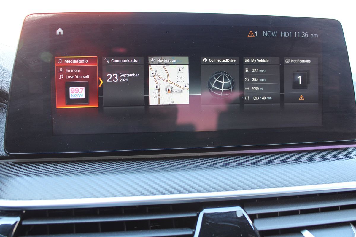 BMW 5 Series photo 22