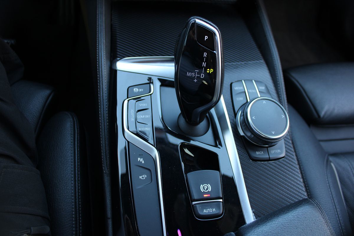 BMW 5 Series photo 24