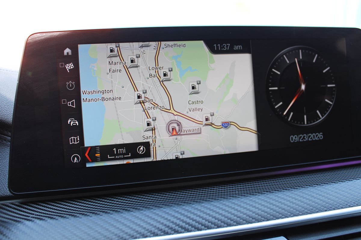 BMW 5 Series photo 27