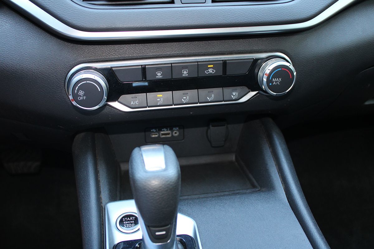 Nissan Altima photo 22