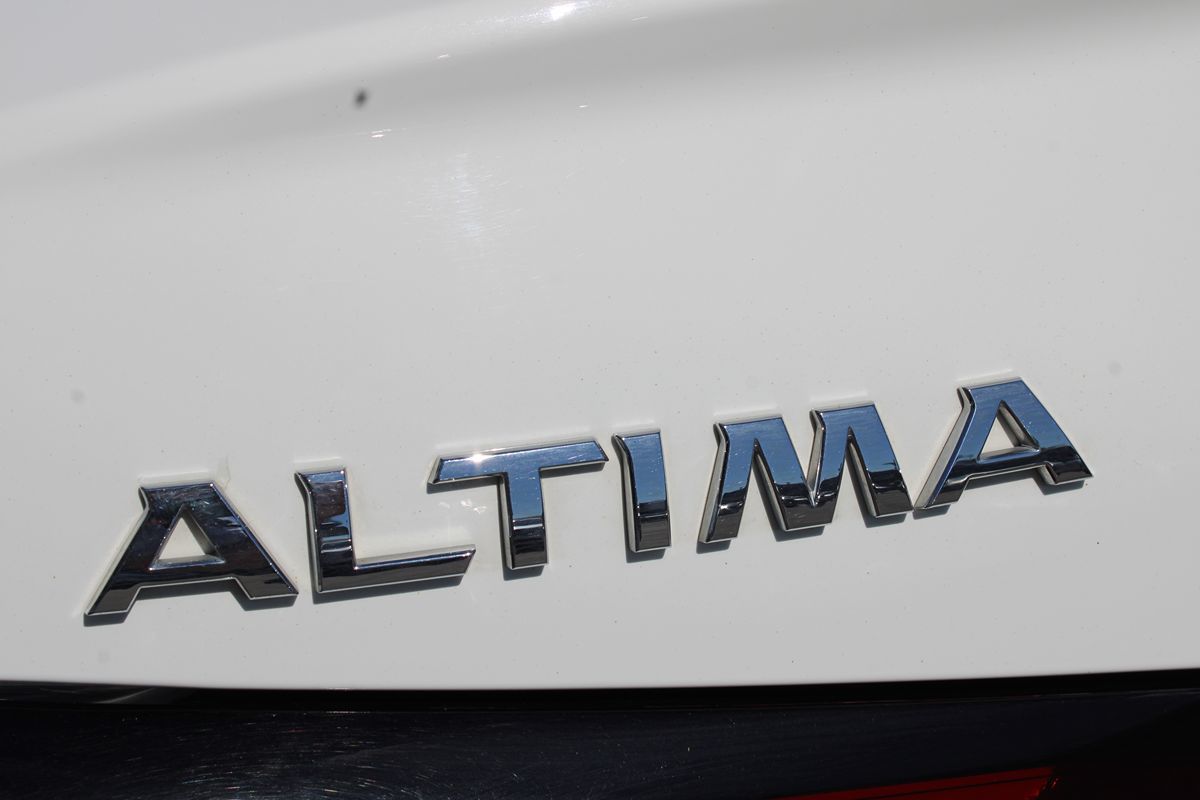 Nissan Altima photo 31