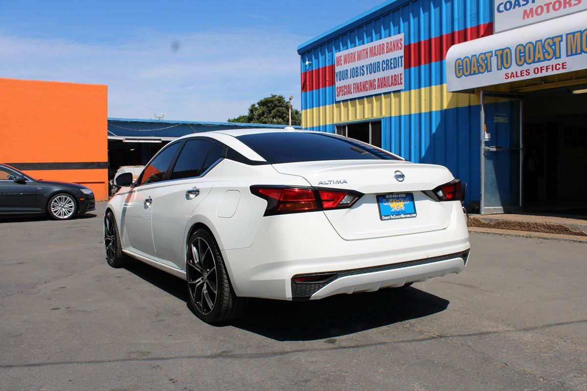 Nissan Altima photo 26