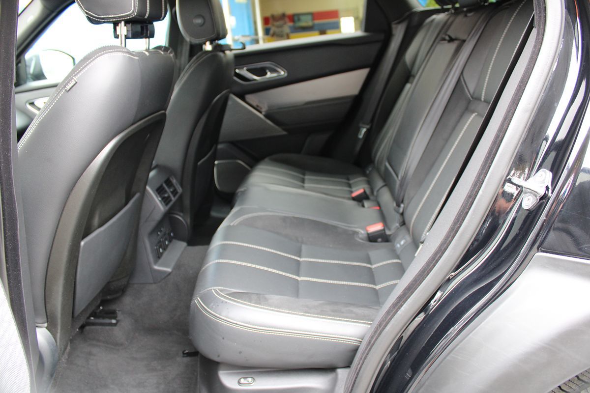 Land Rover Range Rover Velar photo 6