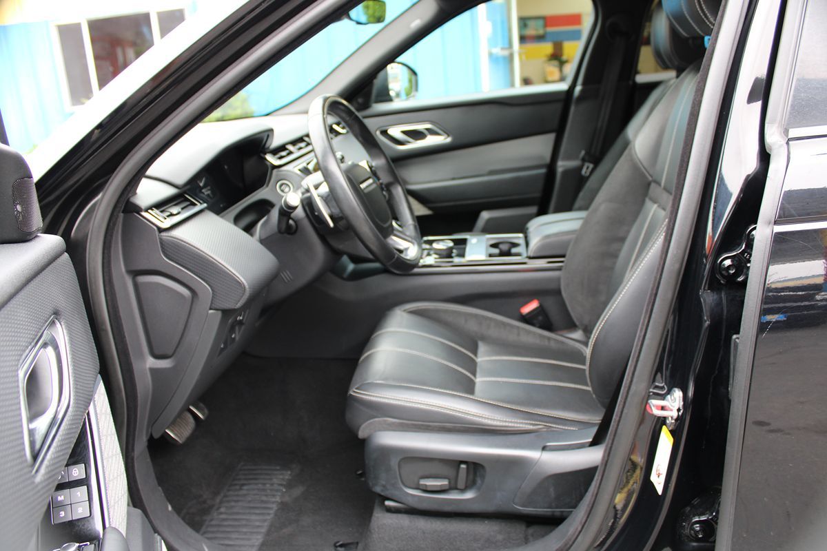 Land Rover Range Rover Velar photo 7