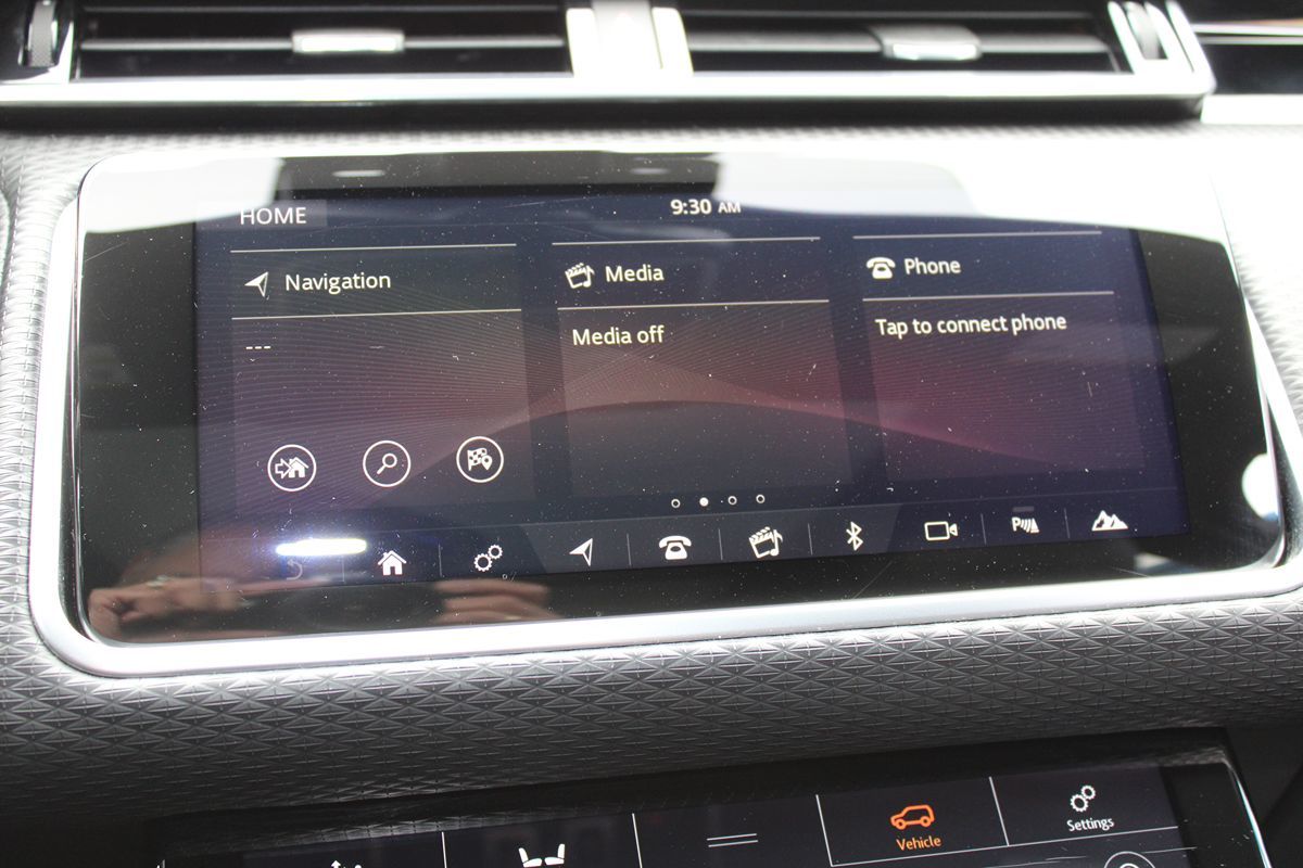 Land Rover Range Rover Velar photo 21