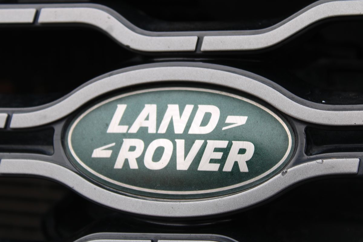 Land Rover Range Rover Velar photo 33