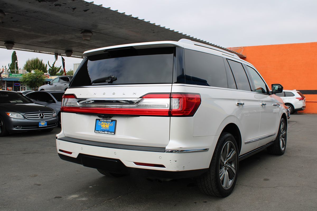 Lincoln Navigator photo 34