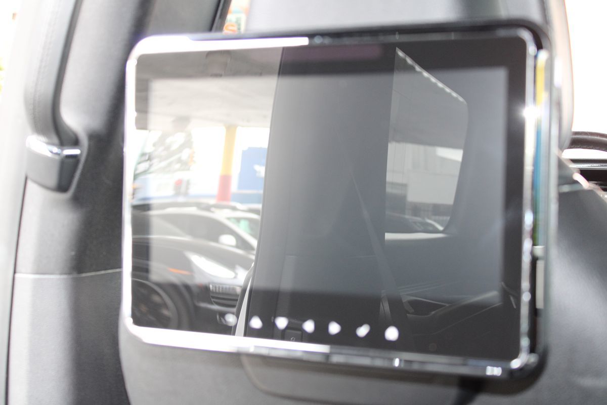 Lincoln Navigator photo 21