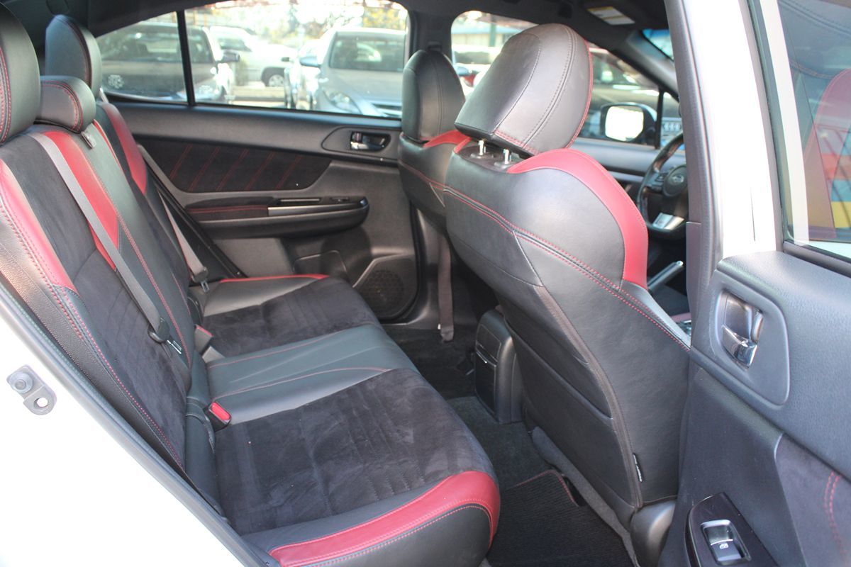 Subaru WRX photo 12