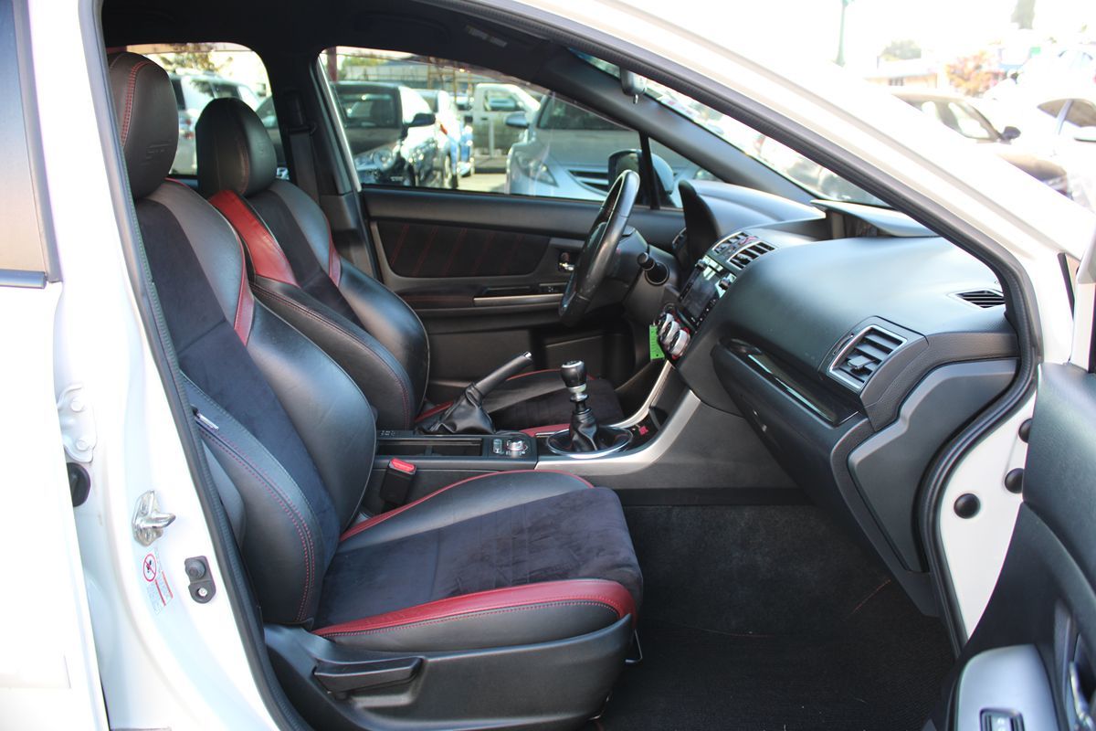 Subaru WRX photo 11