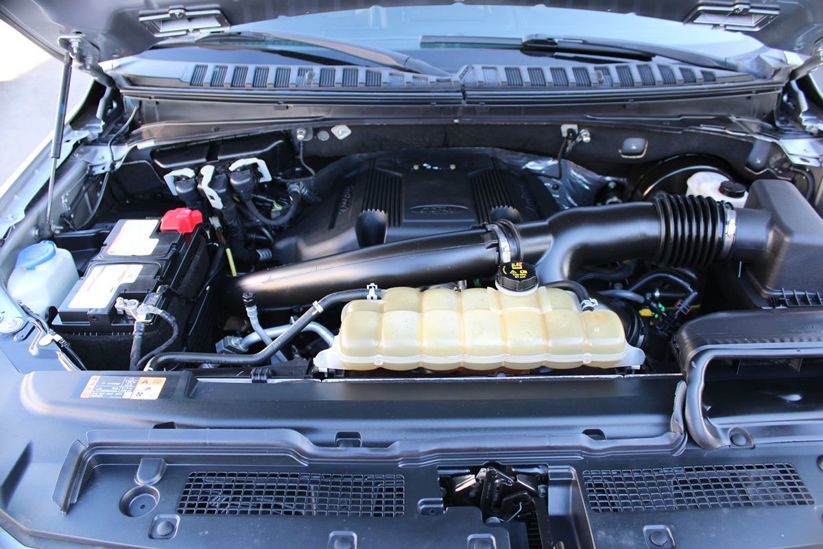 Ford Expedition photo 5